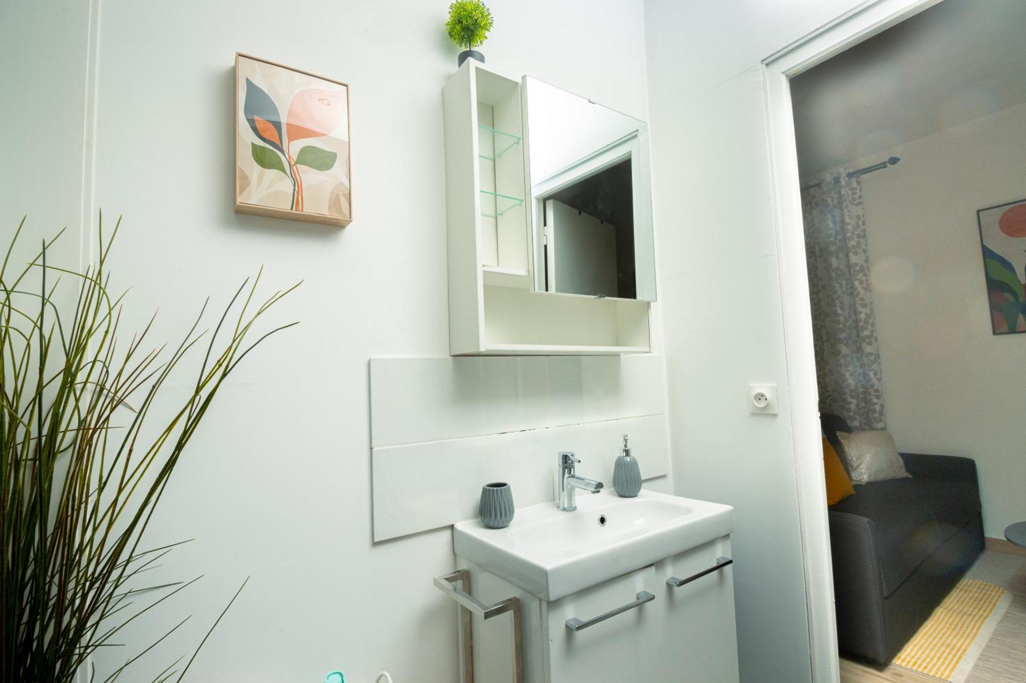 Le Cocon Douillet - 5" De La Gare - Wifi - Acces Direct Paris & Disneyland La Ferté-sous-Jouarre 외부 사진